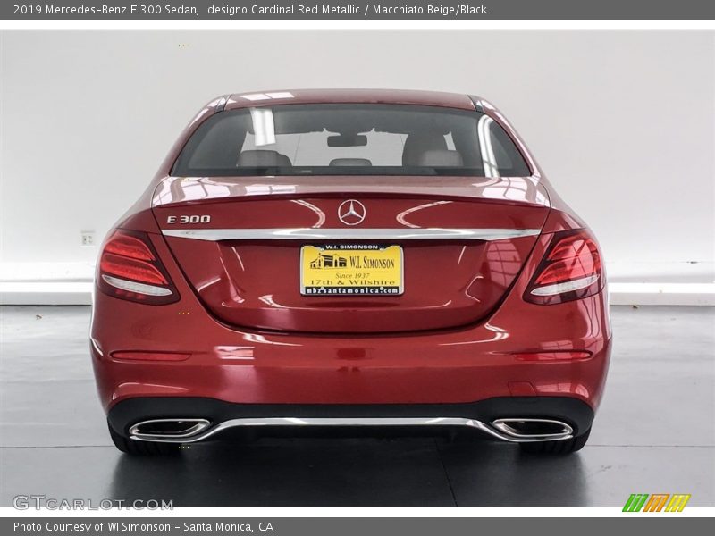 designo Cardinal Red Metallic / Macchiato Beige/Black 2019 Mercedes-Benz E 300 Sedan