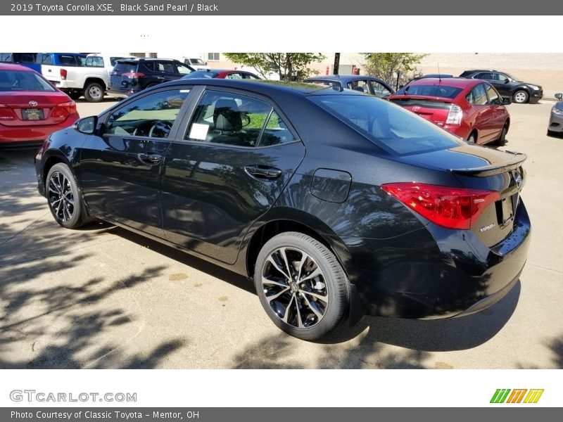 Black Sand Pearl / Black 2019 Toyota Corolla XSE