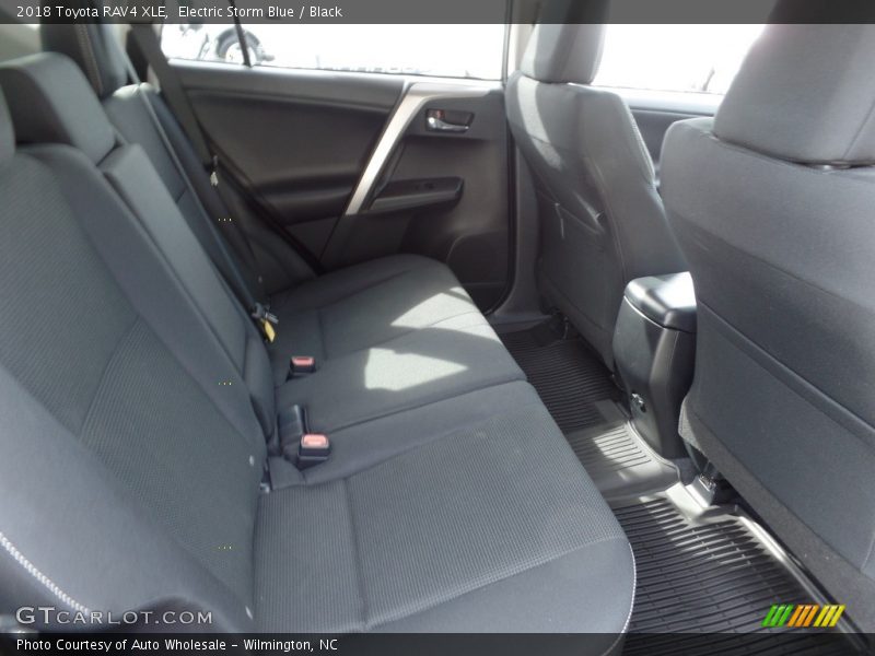 Electric Storm Blue / Black 2018 Toyota RAV4 XLE