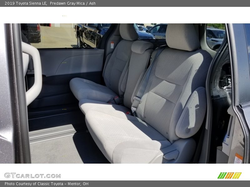 Predawn Gray Mica / Ash 2019 Toyota Sienna LE