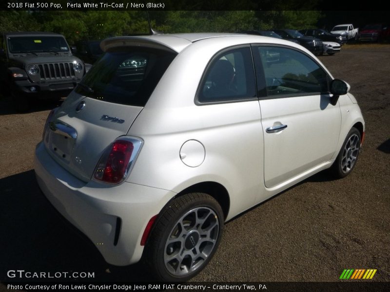 Perla White Tri-Coat / Nero (Black) 2018 Fiat 500 Pop