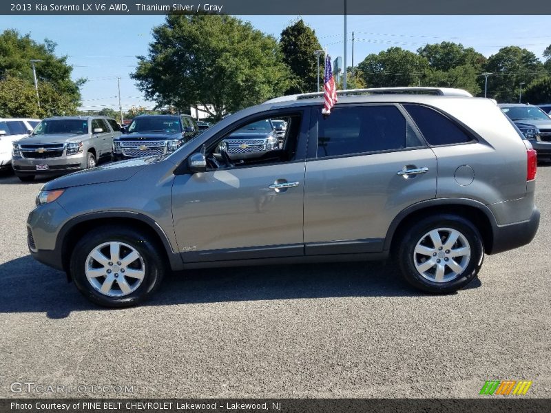 Titanium Silver / Gray 2013 Kia Sorento LX V6 AWD