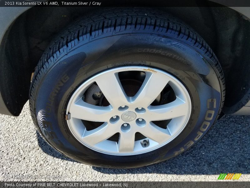 Titanium Silver / Gray 2013 Kia Sorento LX V6 AWD