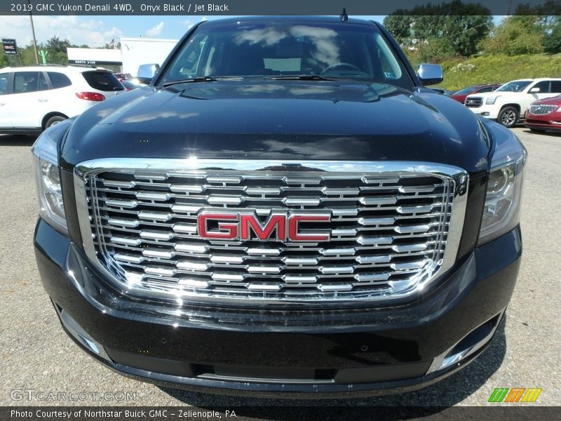 Onyx Black / Jet Black 2019 GMC Yukon Denali 4WD