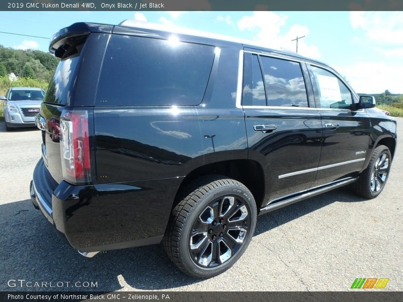 Onyx Black / Jet Black 2019 GMC Yukon Denali 4WD