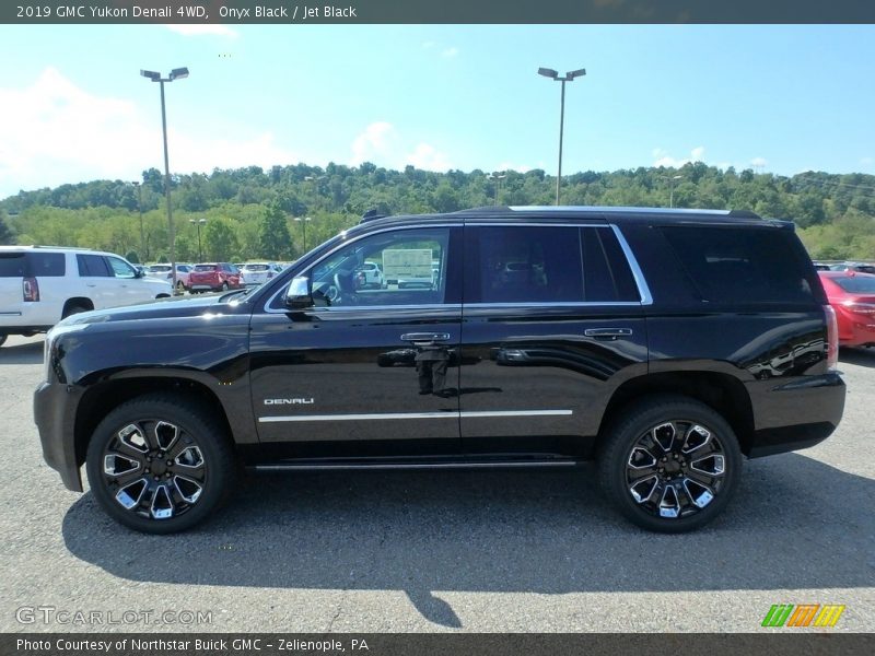 Onyx Black / Jet Black 2019 GMC Yukon Denali 4WD