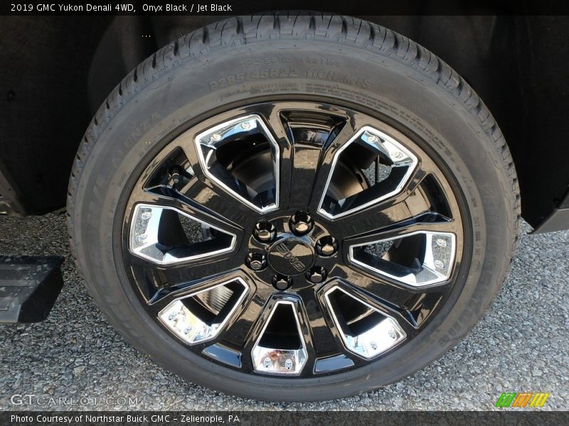  2019 Yukon Denali 4WD Wheel