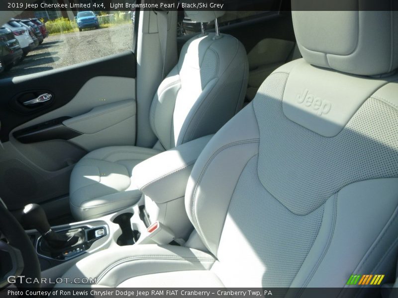 Light Brownstone Pearl / Black/Ski Grey 2019 Jeep Cherokee Limited 4x4