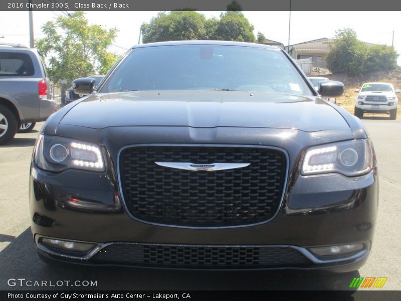Gloss Black / Black 2016 Chrysler 300 S