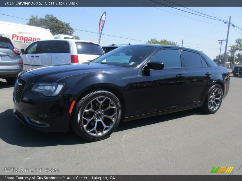 Gloss Black / Black 2016 Chrysler 300 S