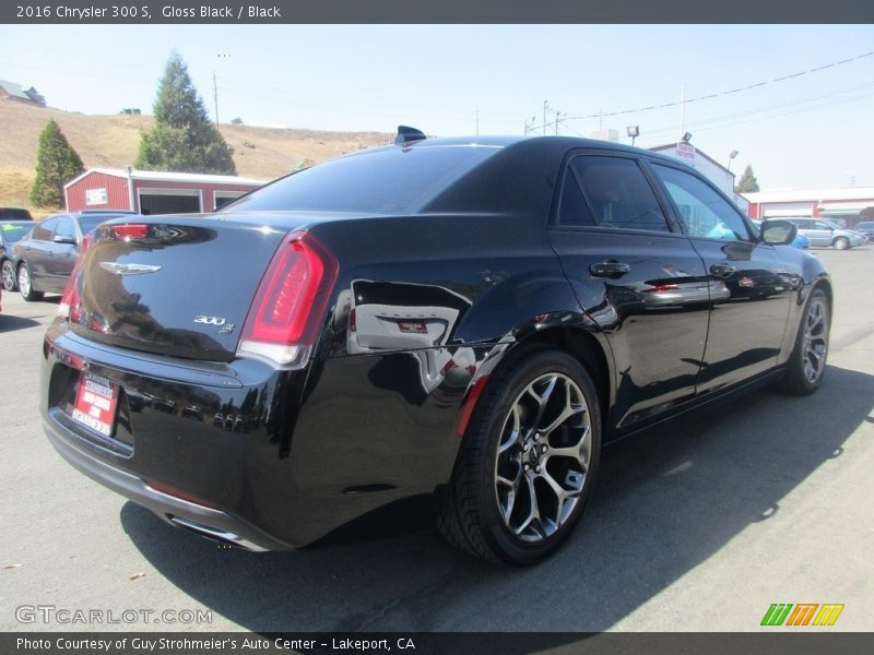 Gloss Black / Black 2016 Chrysler 300 S