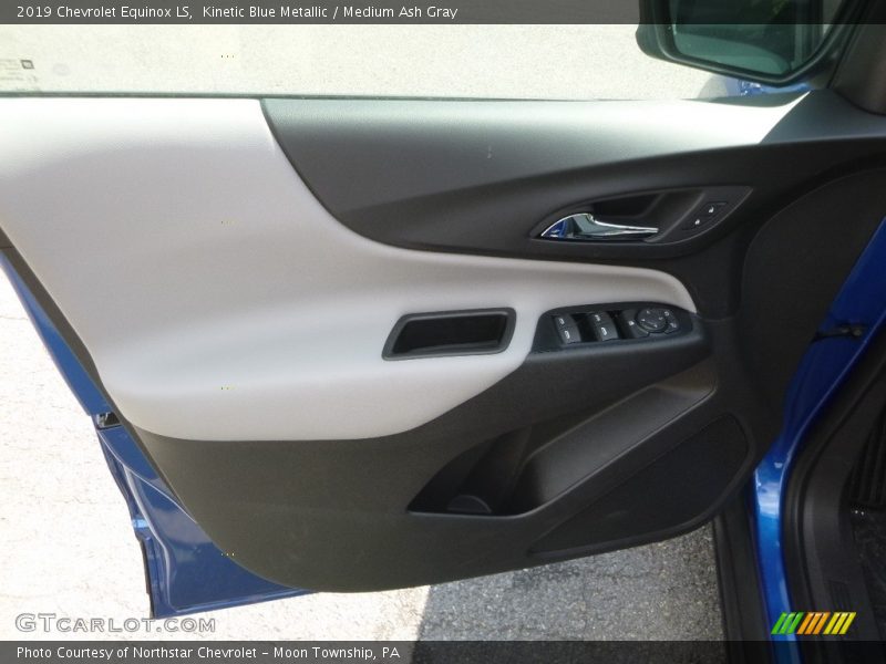 Kinetic Blue Metallic / Medium Ash Gray 2019 Chevrolet Equinox LS