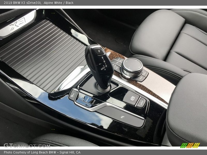 Alpine White / Black 2019 BMW X3 sDrive30i