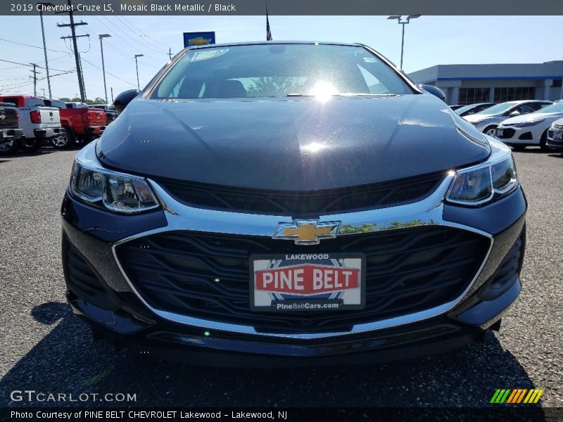 Mosaic Black Metallic / Black 2019 Chevrolet Cruze LS