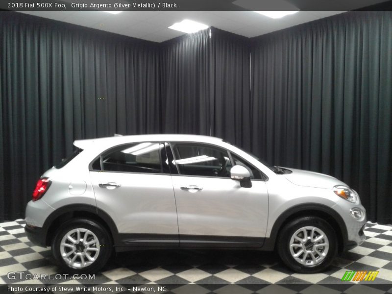 Grigio Argento (Silver Metallic) / Black 2018 Fiat 500X Pop