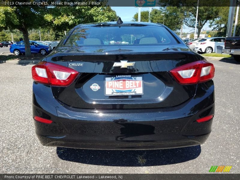 Mosaic Black Metallic / Black 2019 Chevrolet Cruze LS