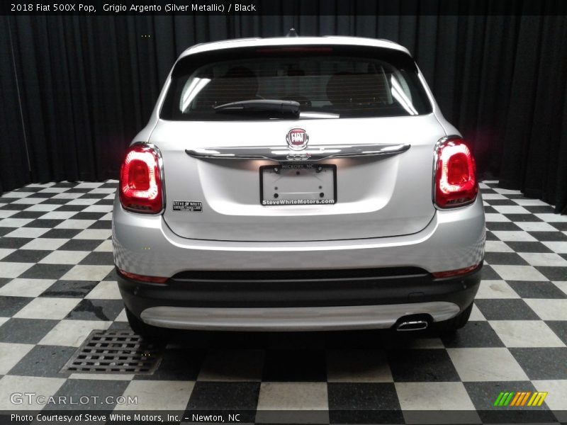 Grigio Argento (Silver Metallic) / Black 2018 Fiat 500X Pop