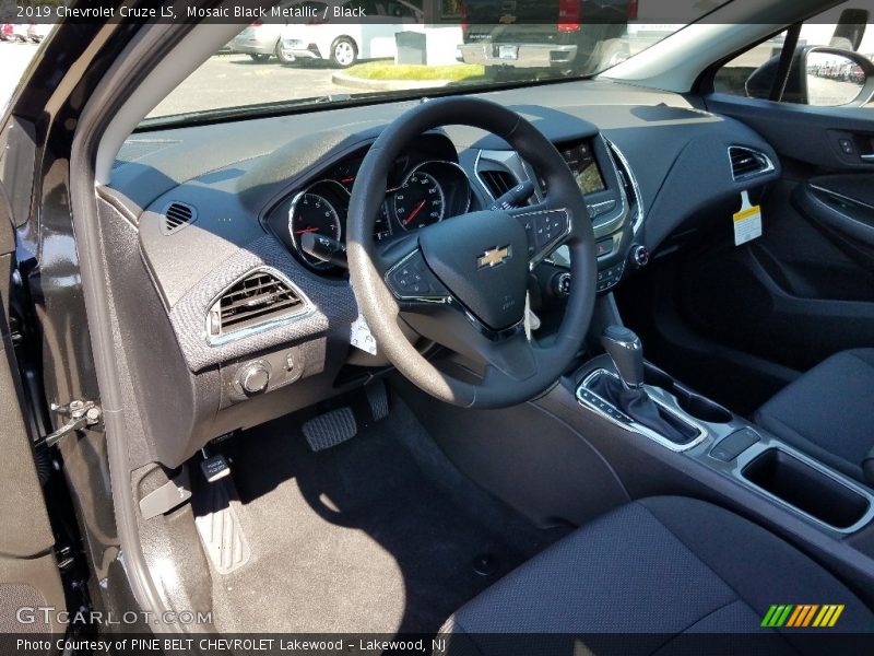 Mosaic Black Metallic / Black 2019 Chevrolet Cruze LS