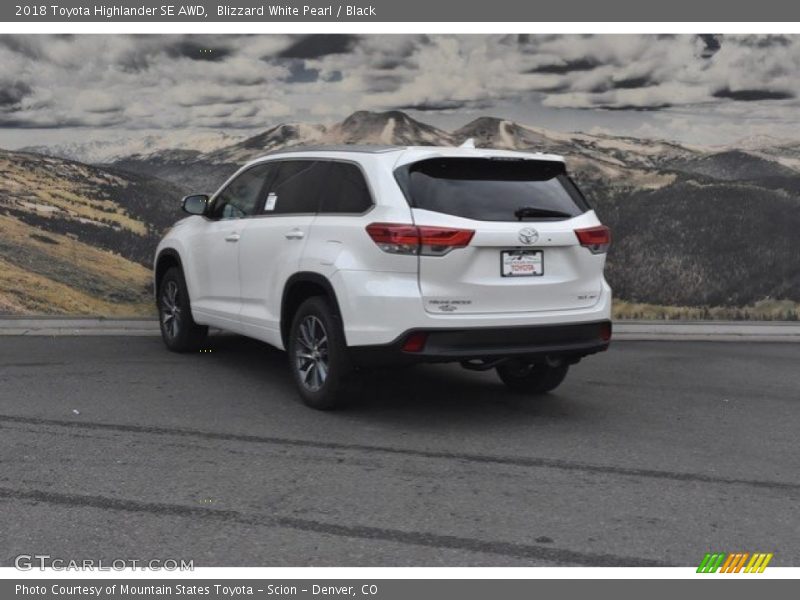 Blizzard White Pearl / Black 2018 Toyota Highlander SE AWD