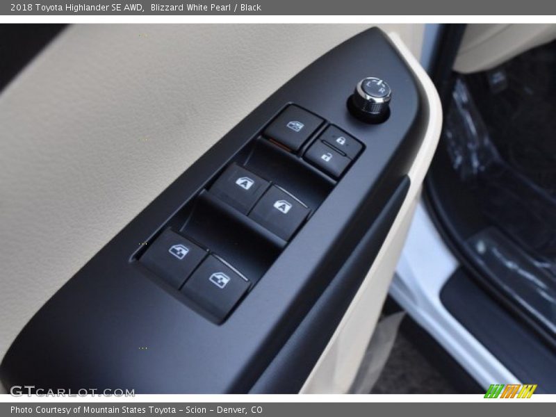Blizzard White Pearl / Black 2018 Toyota Highlander SE AWD