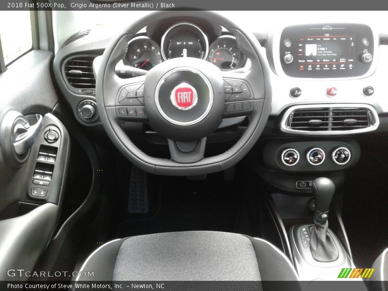 Grigio Argento (Silver Metallic) / Black 2018 Fiat 500X Pop