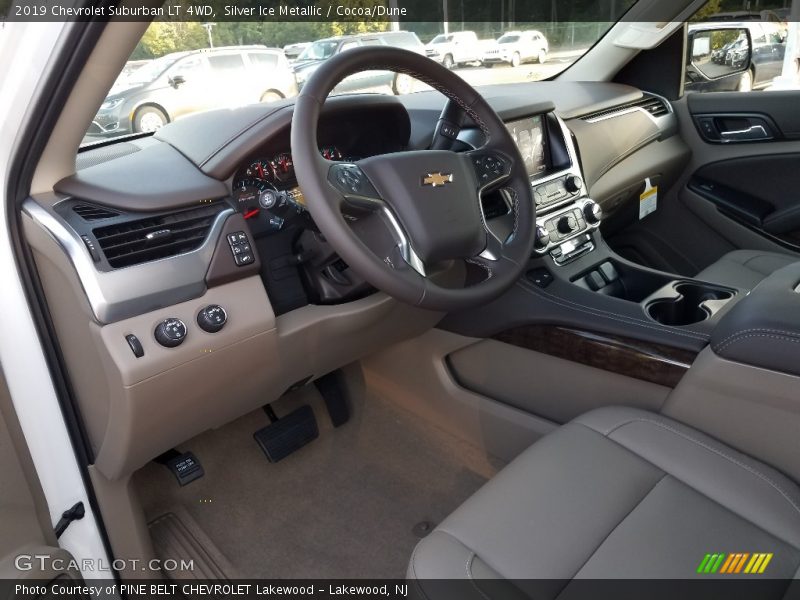 Silver Ice Metallic / Cocoa/Dune 2019 Chevrolet Suburban LT 4WD