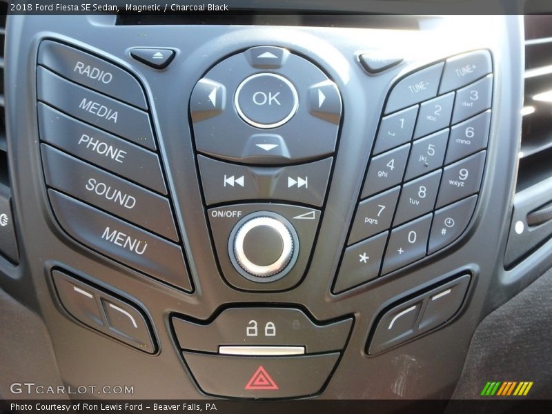 Magnetic / Charcoal Black 2018 Ford Fiesta SE Sedan