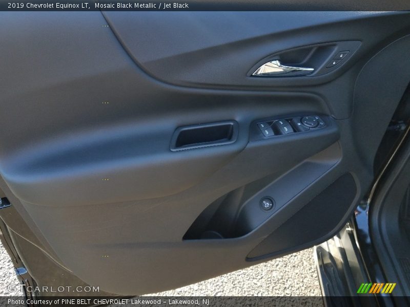 Mosaic Black Metallic / Jet Black 2019 Chevrolet Equinox LT