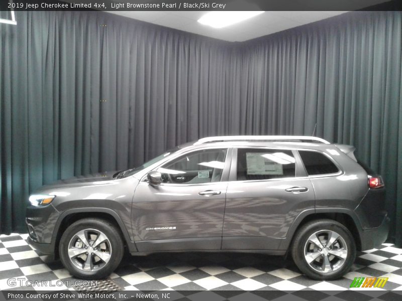 Light Brownstone Pearl / Black/Ski Grey 2019 Jeep Cherokee Limited 4x4