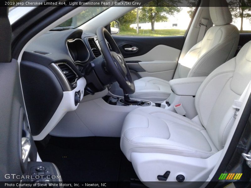 Light Brownstone Pearl / Black/Ski Grey 2019 Jeep Cherokee Limited 4x4