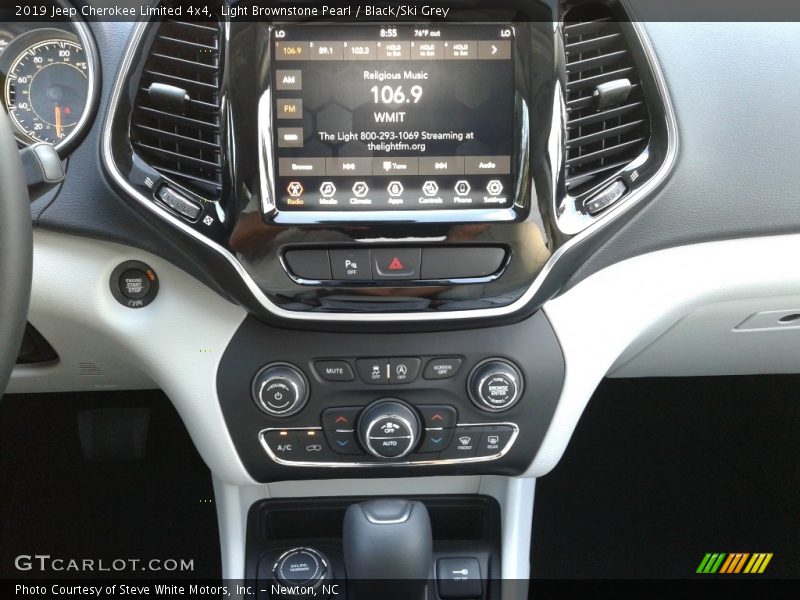 Light Brownstone Pearl / Black/Ski Grey 2019 Jeep Cherokee Limited 4x4