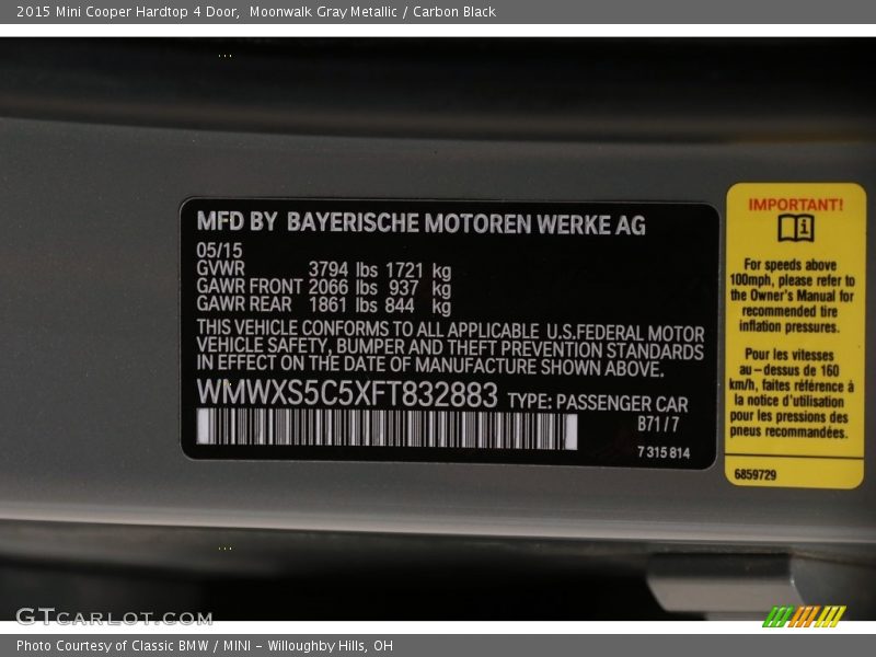 Moonwalk Gray Metallic / Carbon Black 2015 Mini Cooper Hardtop 4 Door