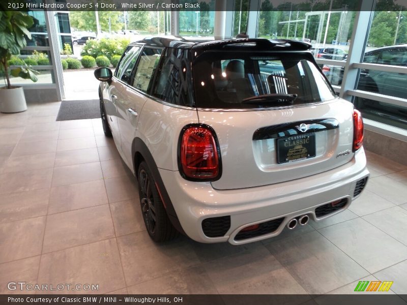 White Silver / Carbon Black 2019 Mini Hardtop Cooper S 4 Door