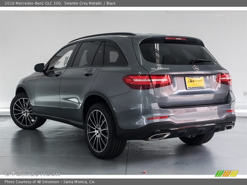 Selenite Grey Metallic / Black 2019 Mercedes-Benz GLC 300