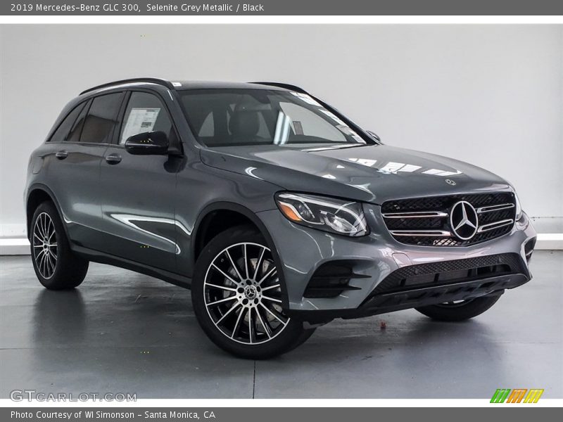 Selenite Grey Metallic / Black 2019 Mercedes-Benz GLC 300