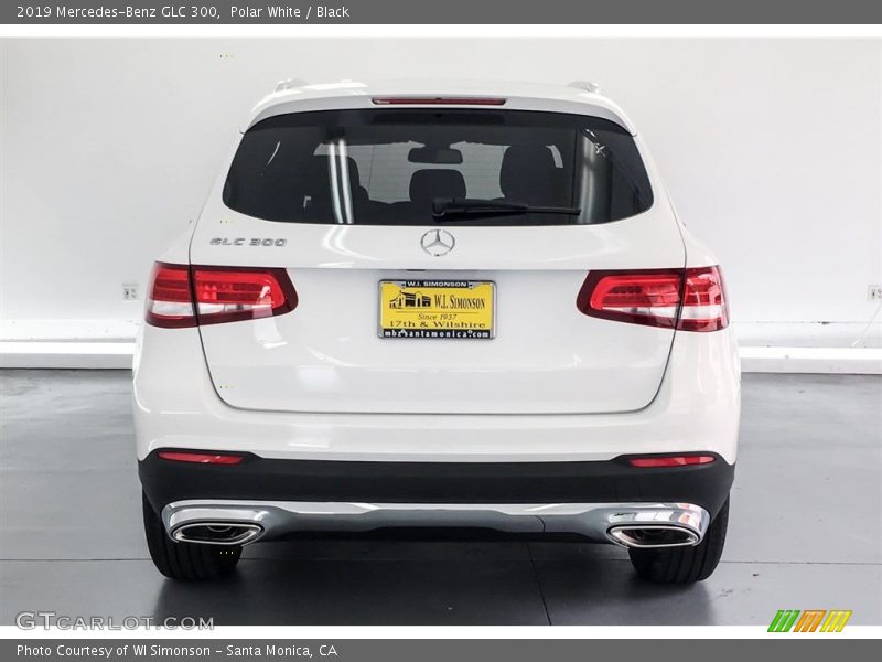 Polar White / Black 2019 Mercedes-Benz GLC 300