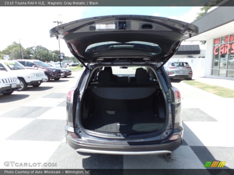 Magnetic Gray Metallic / Black 2016 Toyota RAV4 XLE
