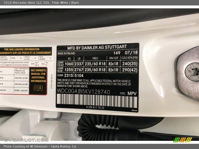 Polar White / Black 2019 Mercedes-Benz GLC 300