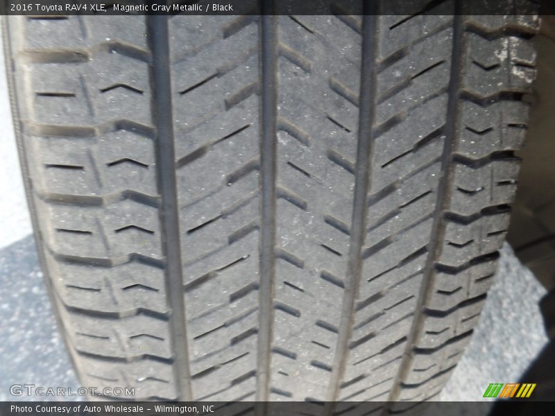 Magnetic Gray Metallic / Black 2016 Toyota RAV4 XLE