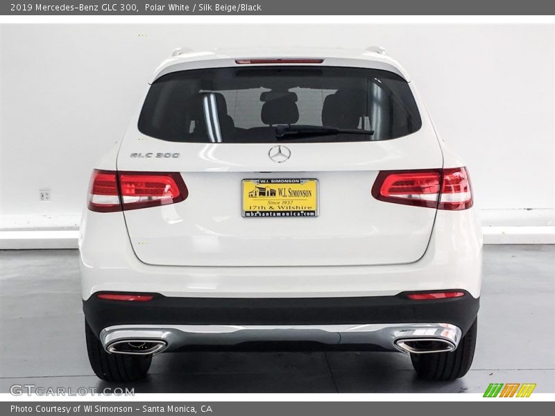 Polar White / Silk Beige/Black 2019 Mercedes-Benz GLC 300