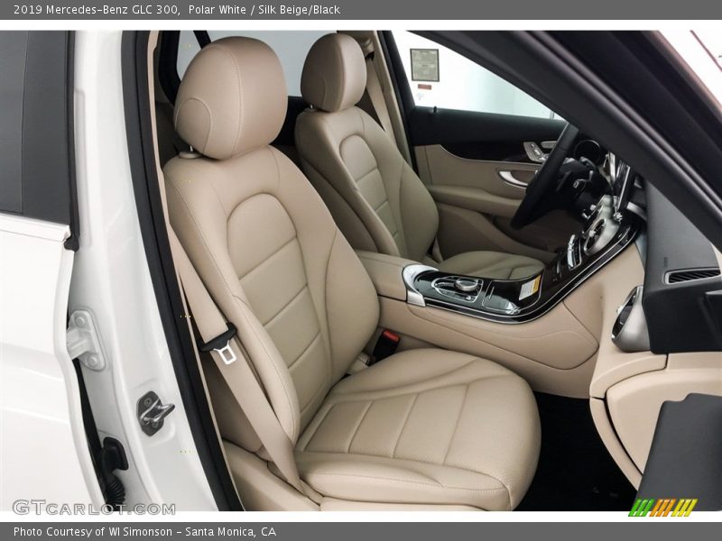 Polar White / Silk Beige/Black 2019 Mercedes-Benz GLC 300