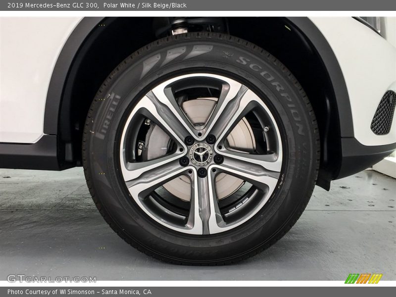 Polar White / Silk Beige/Black 2019 Mercedes-Benz GLC 300