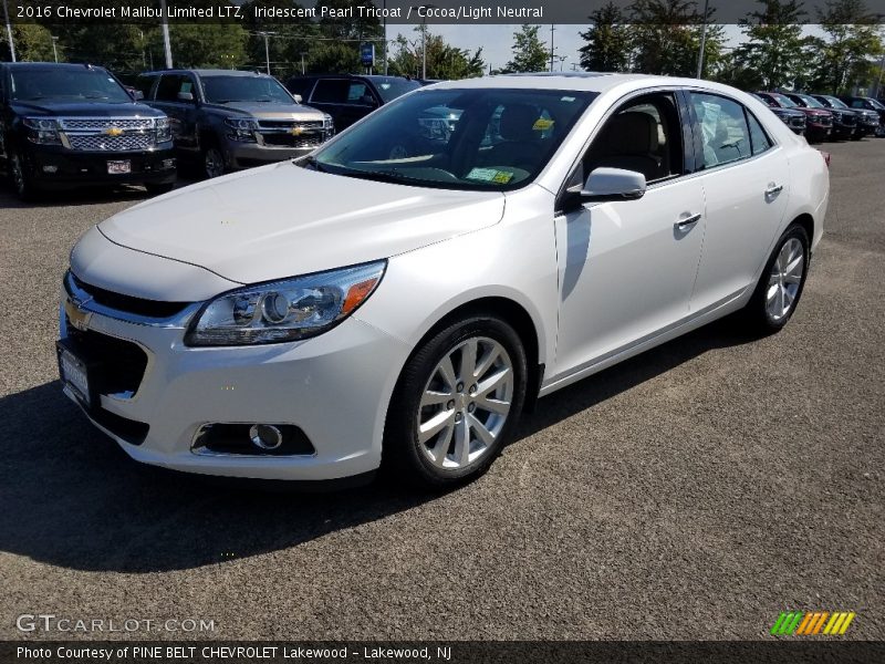 Iridescent Pearl Tricoat / Cocoa/Light Neutral 2016 Chevrolet Malibu Limited LTZ