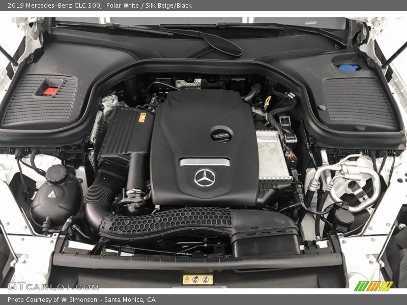 Polar White / Silk Beige/Black 2019 Mercedes-Benz GLC 300