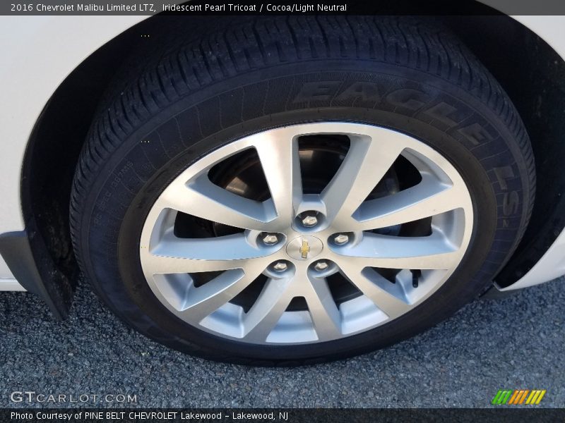 Iridescent Pearl Tricoat / Cocoa/Light Neutral 2016 Chevrolet Malibu Limited LTZ