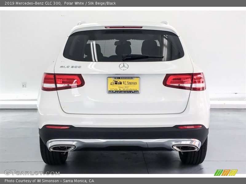Polar White / Silk Beige/Black 2019 Mercedes-Benz GLC 300