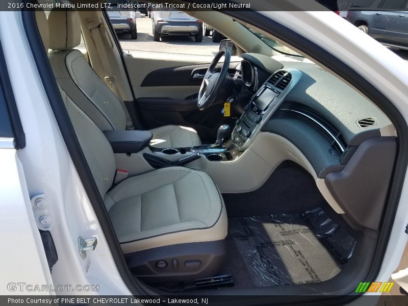 Iridescent Pearl Tricoat / Cocoa/Light Neutral 2016 Chevrolet Malibu Limited LTZ