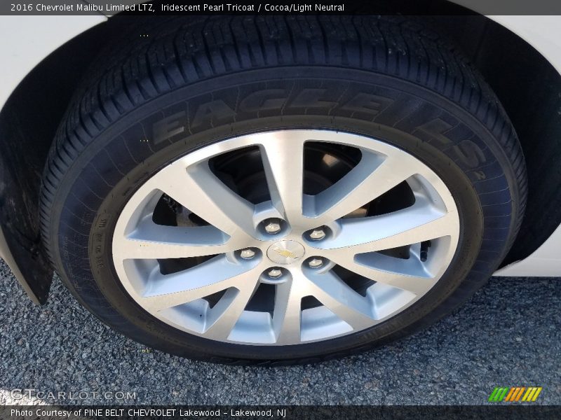 Iridescent Pearl Tricoat / Cocoa/Light Neutral 2016 Chevrolet Malibu Limited LTZ