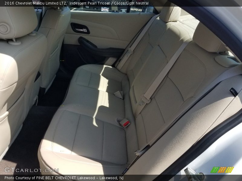 Iridescent Pearl Tricoat / Cocoa/Light Neutral 2016 Chevrolet Malibu Limited LTZ