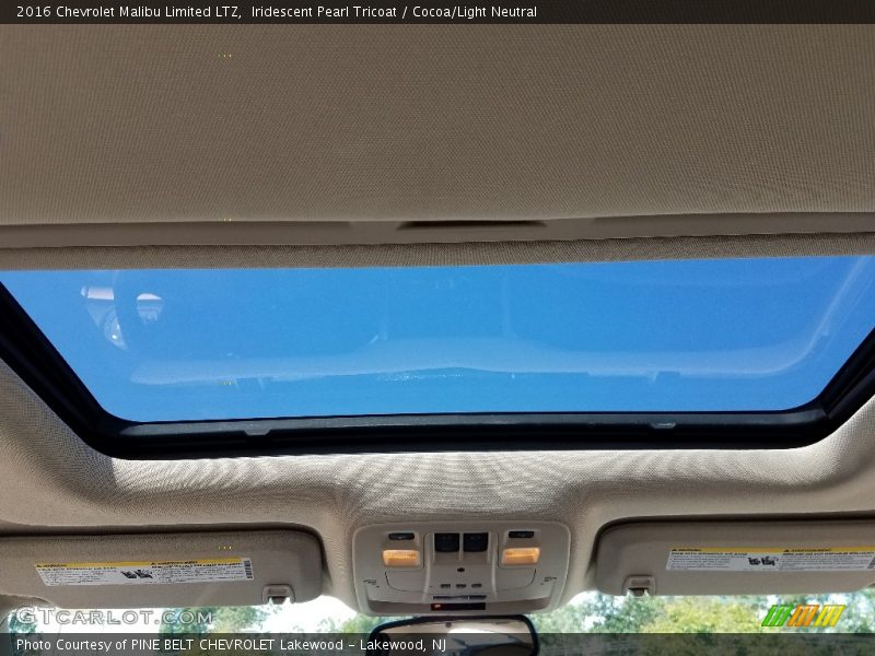 Iridescent Pearl Tricoat / Cocoa/Light Neutral 2016 Chevrolet Malibu Limited LTZ